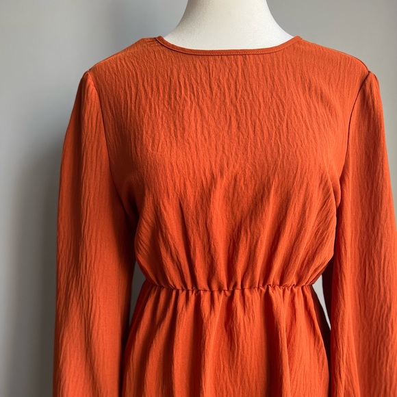 Solid keyhole back dress burnt orange - Picture 5 of 7